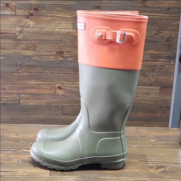 Hunter Rain Boots Size 6 - Picture 2 of 8